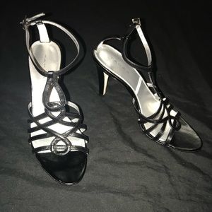 Tahari Heels